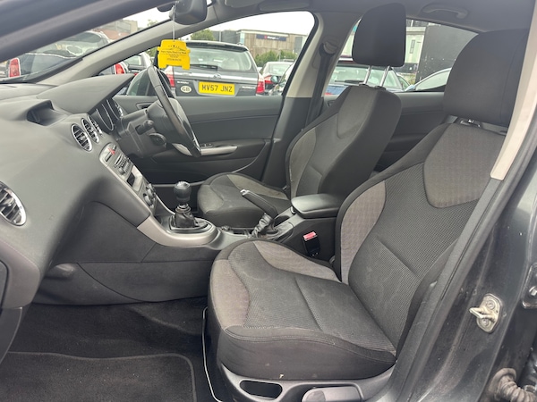 Used Peugeot 308 2011 for sale - 75349562: Photo 14