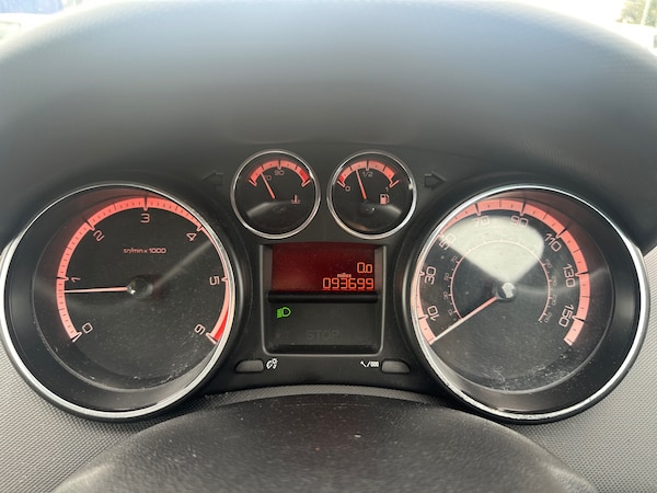 Used Peugeot 308 2011 for sale - 75349562: Photo 17