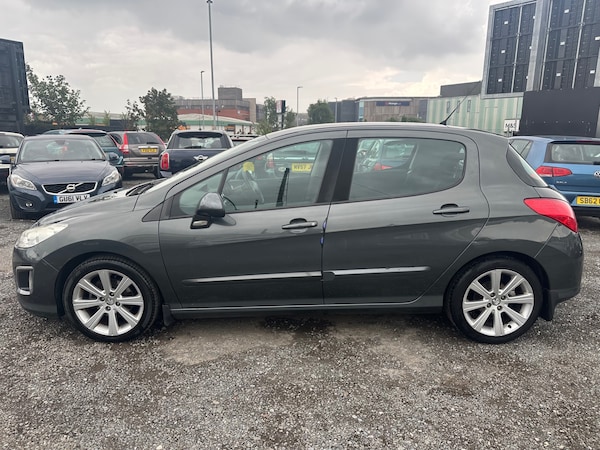 Used Peugeot 308 2011 for sale - 75349562: Photo 4