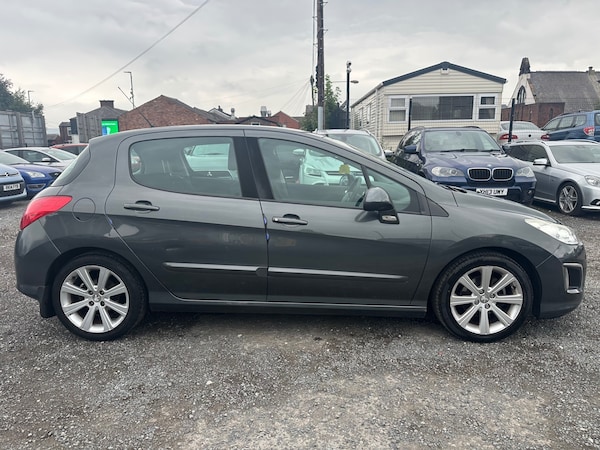 Used Peugeot 308 2011 for sale - 75349562: Photo 8
