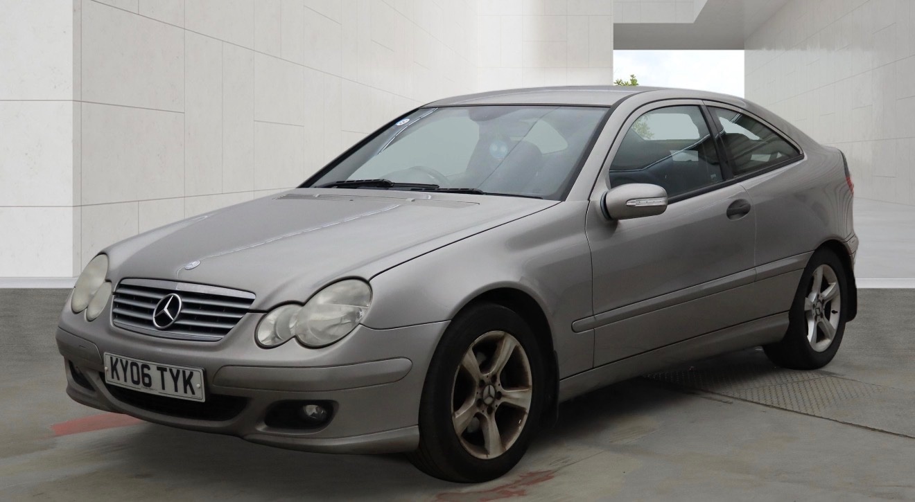 Used Mercedes-Benz C Class 2006 for sale - 78095511: Photo 2