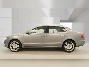 Used Skoda Superb 2009 for sale - 79038746: Photo