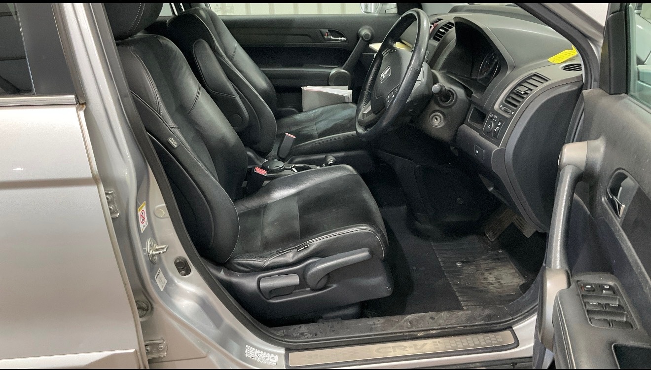 Used Honda CR-V 2010 for sale - 76667537: Photo 9