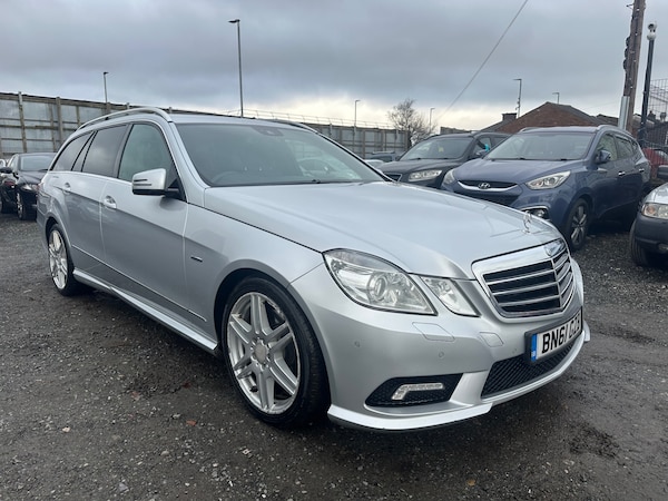 Used Mercedes-Benz E-Class 2011 for sale - 73437024: Photo 1