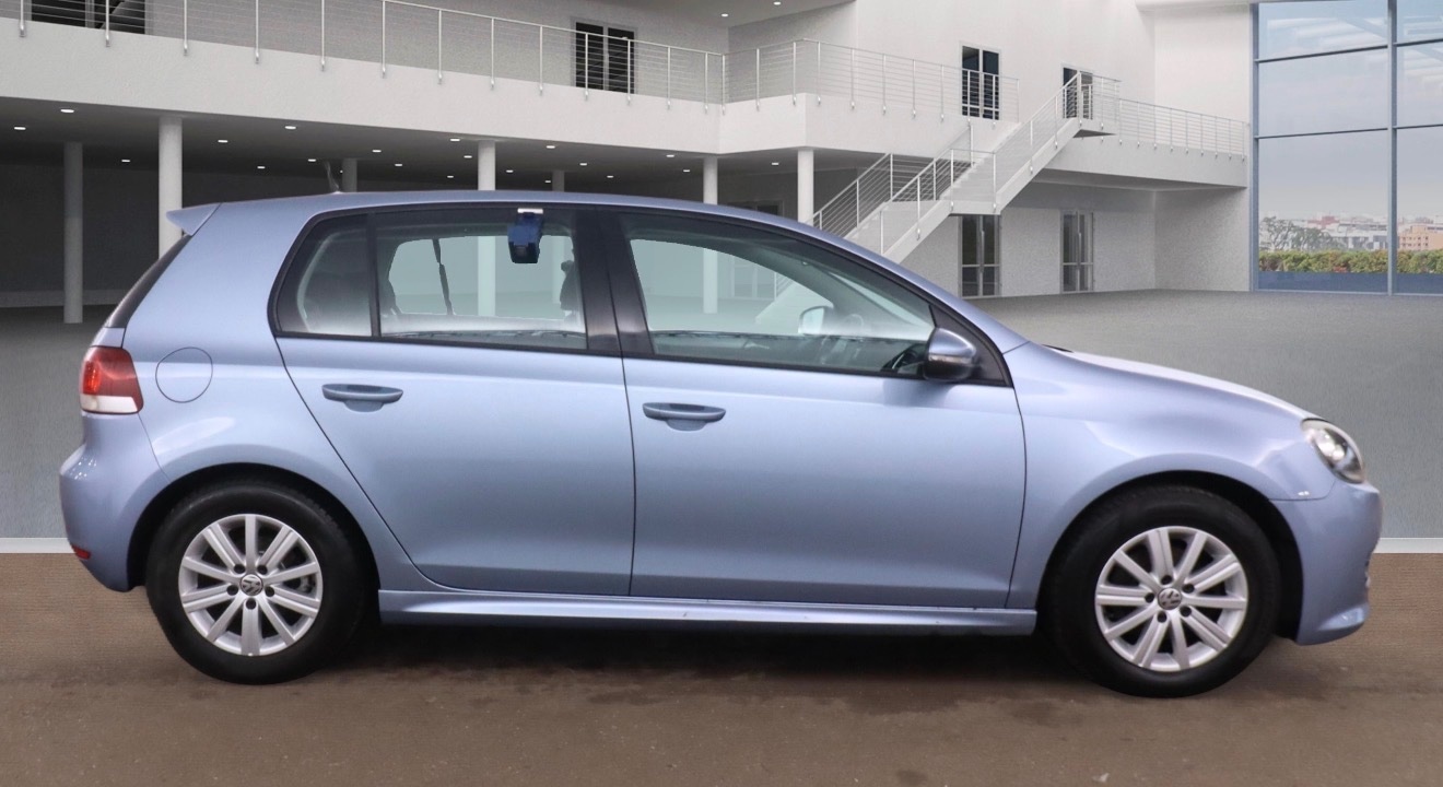 Used Volkswagen Golf 2011 for sale - 77073344: Photo 6