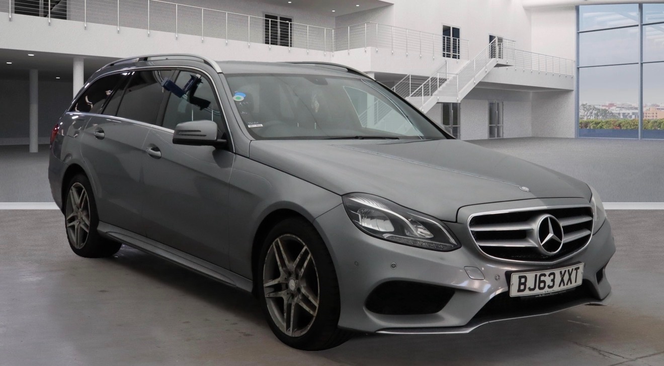 Used Mercedes-Benz E Class 2013 for sale - 76666309: Photo 1