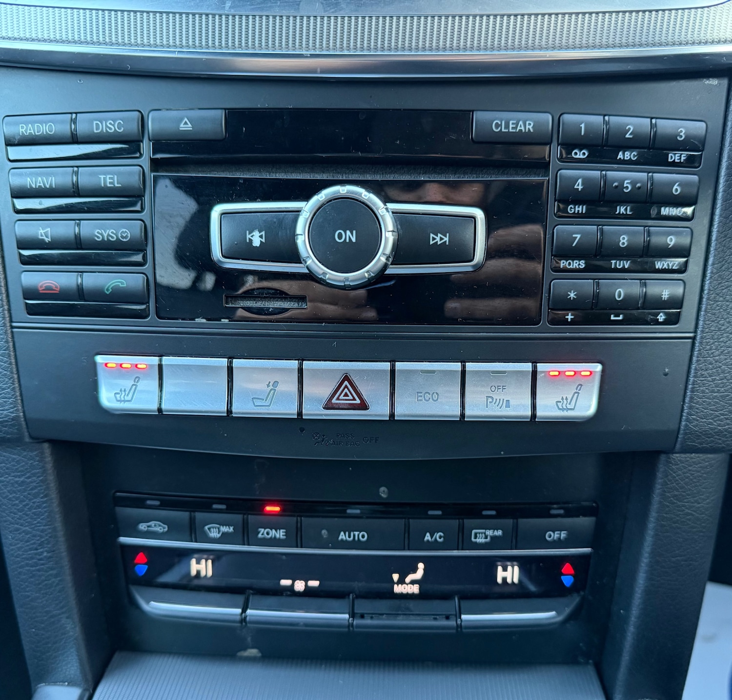 Used Mercedes-Benz E Class 2013 for sale - 76666309: Photo 19