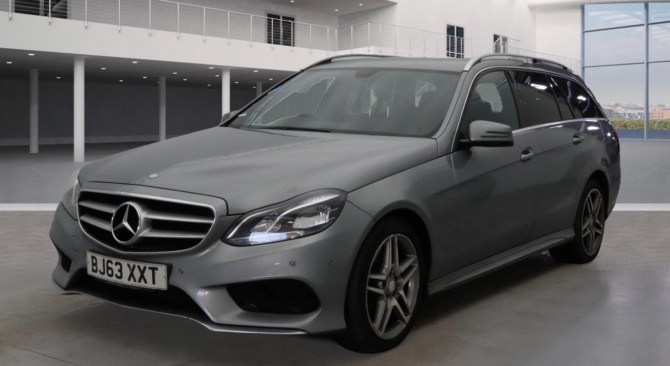 Used Mercedes-Benz E Class 2013 for sale - 76666309: Photo 2