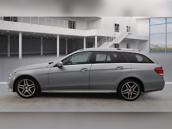 Used Mercedes-Benz E Class 2013 for sale - 76666309: Photo