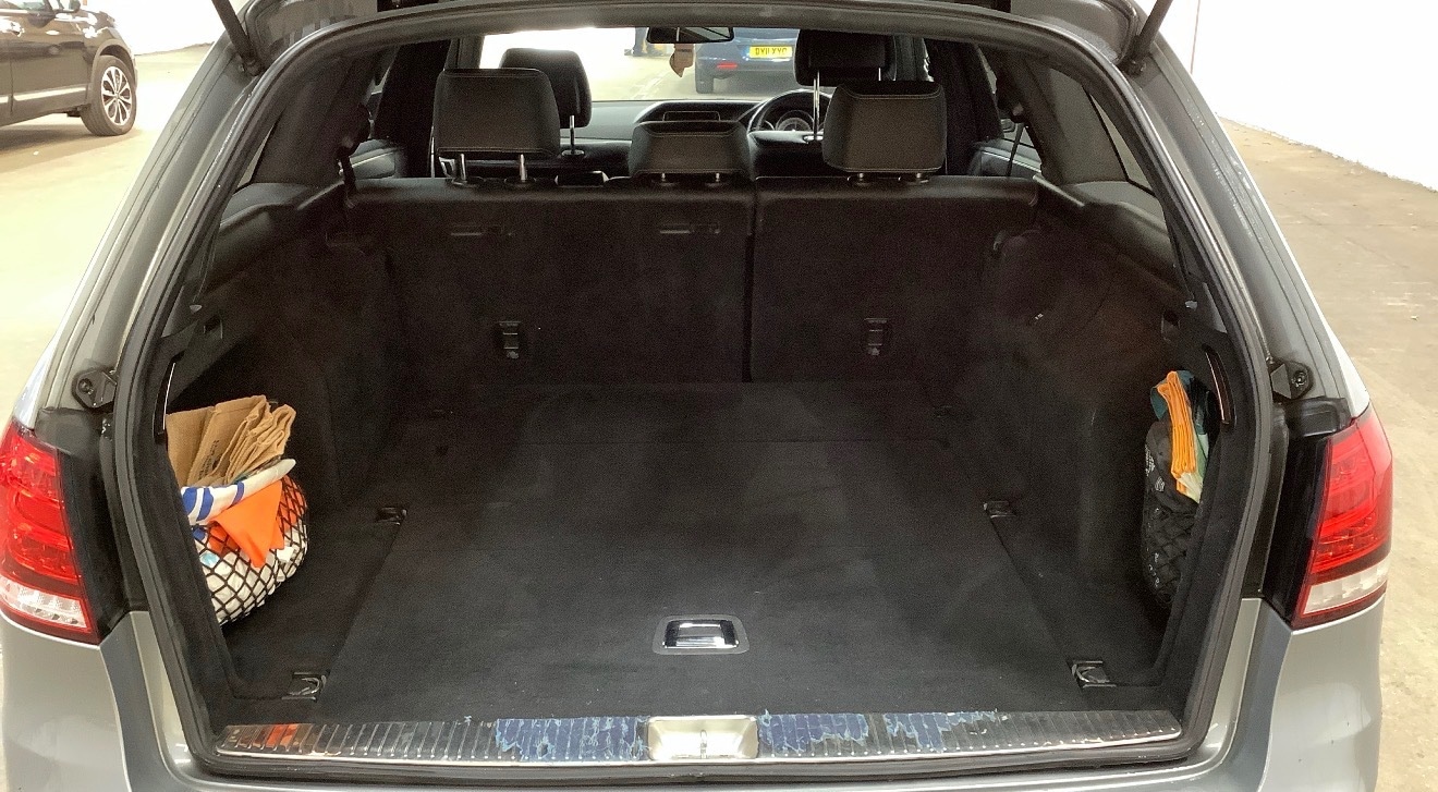 Used Mercedes-Benz E Class 2013 for sale - 76666309: Photo 7