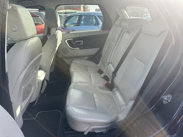 Used Land Rover Discovery Sport 2015 for sale - 73722732: Photo 13