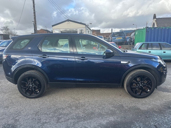 Used Land Rover Discovery Sport 2015 for sale - 73722732: Photo 8