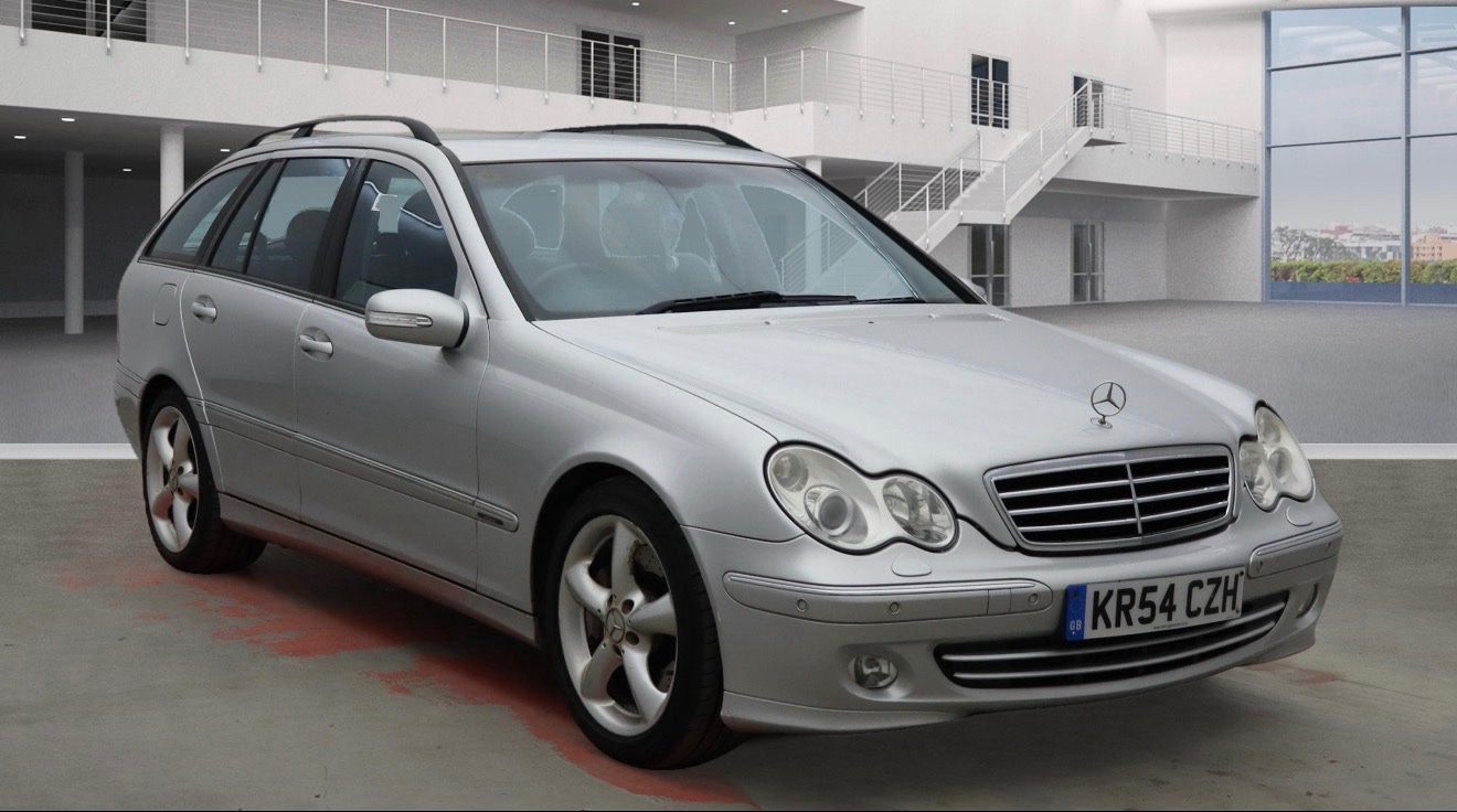 Used Mercedes-Benz C Class 2004 for sale - 76643705: Photo 1