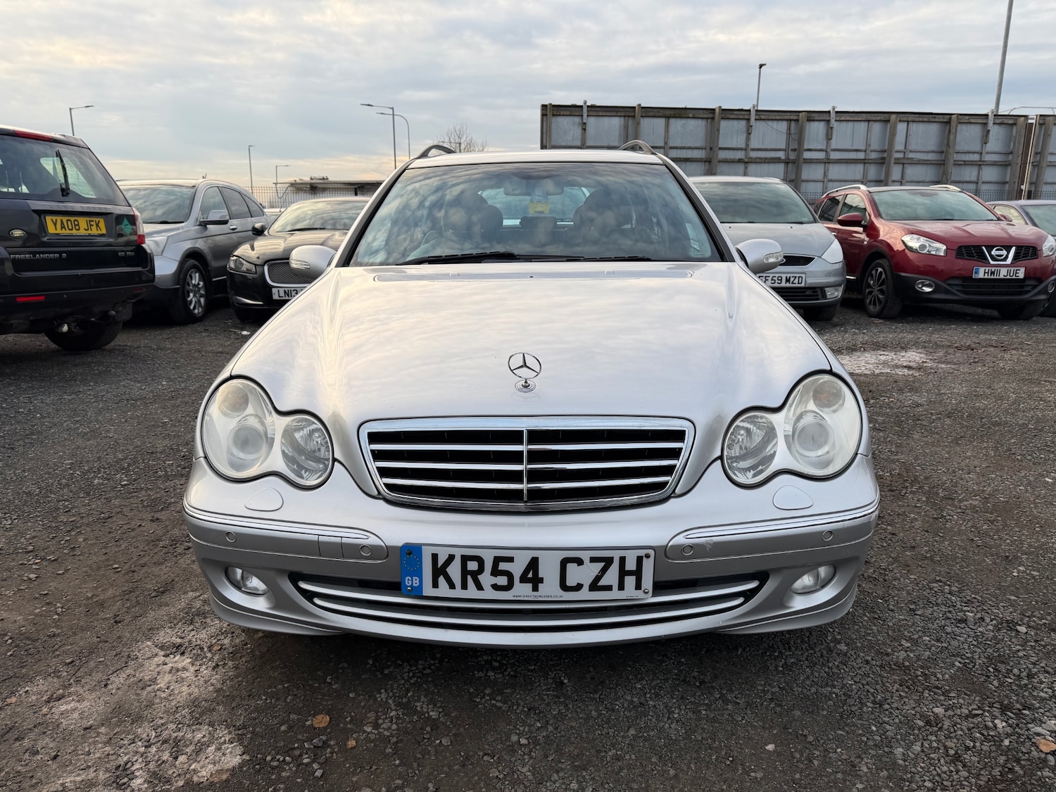 Used Mercedes-Benz C Class 2004 for sale - 76643705: Photo 2