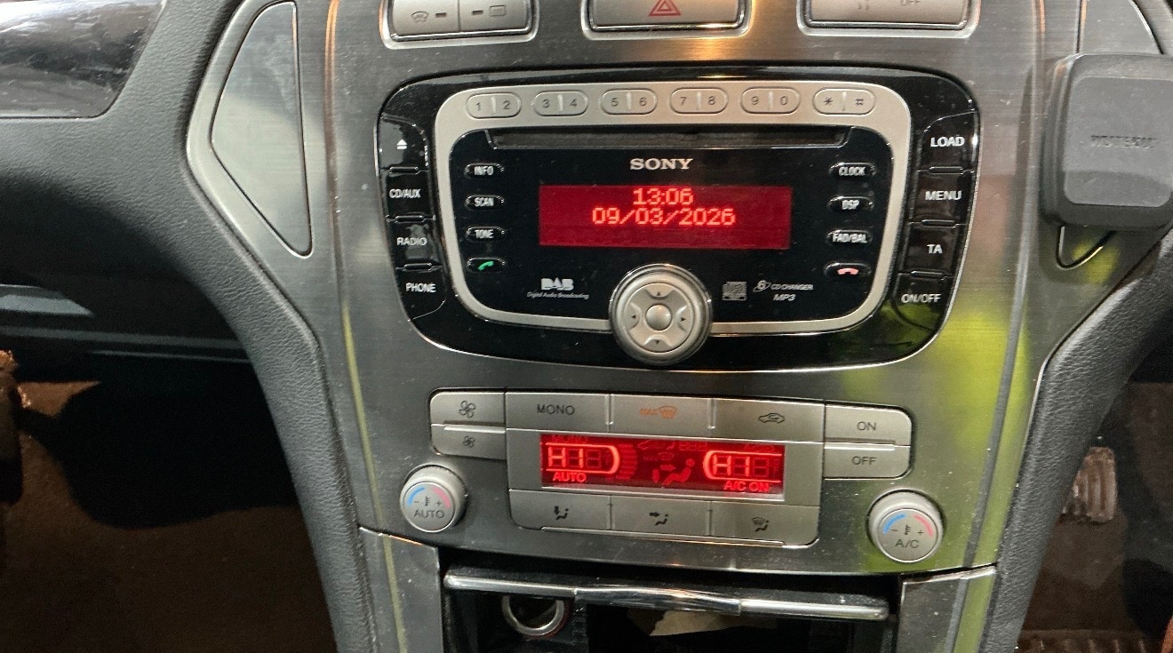 Used Ford Mondeo 2010 for sale - 77977227: Photo 11