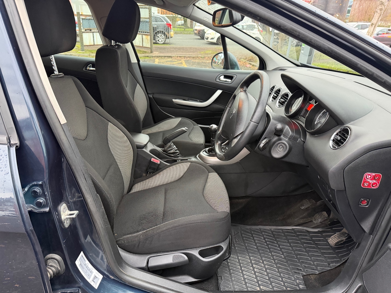 Used Peugeot 308 2012 for sale - 76757177: Photo 11