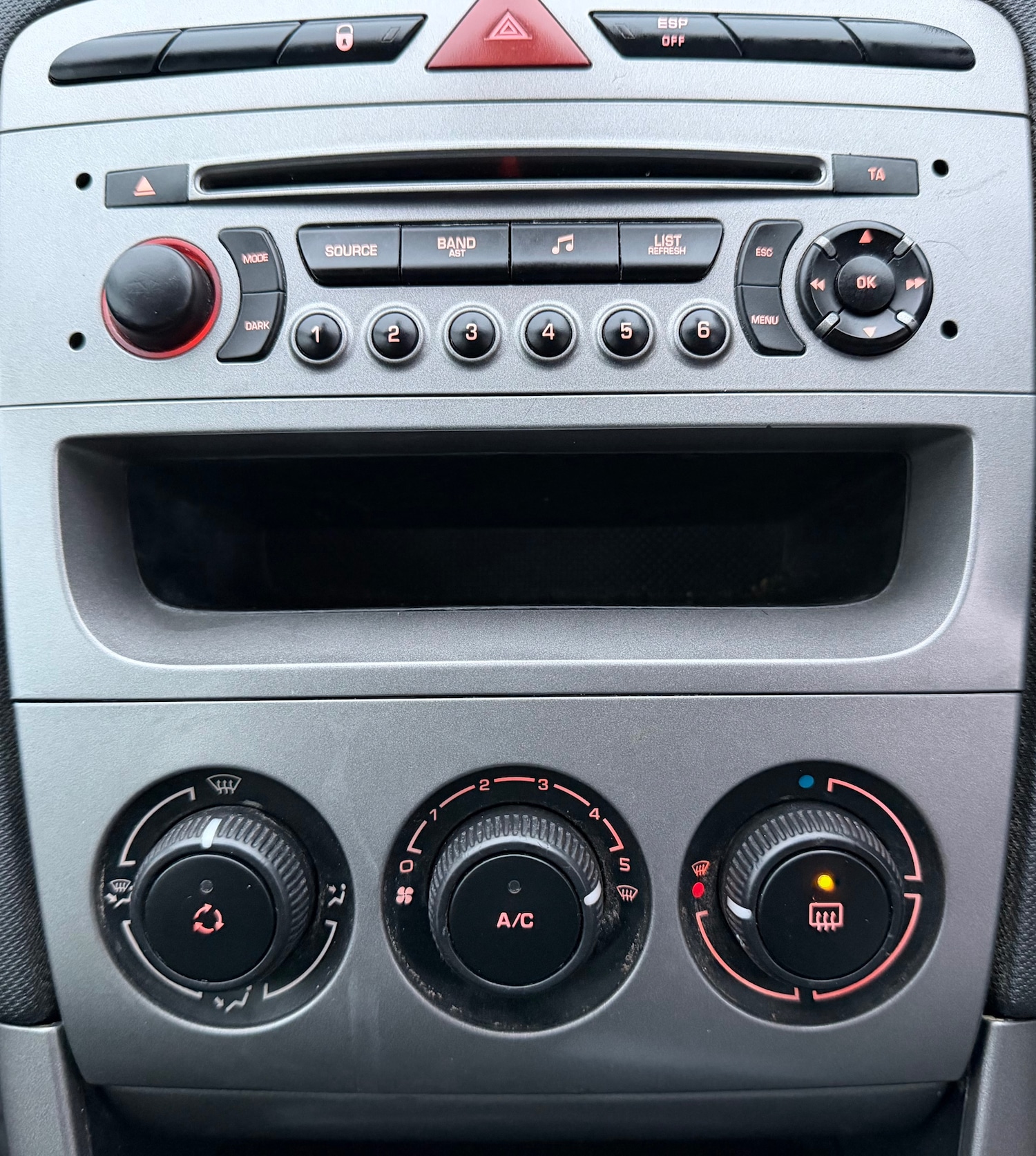 Used Peugeot 308 2012 for sale - 76757177: Photo 19