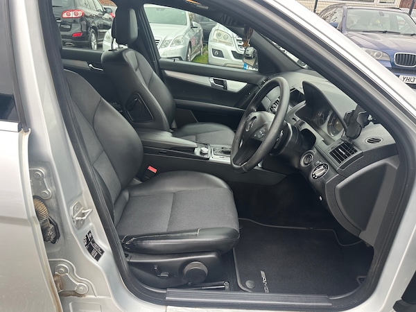 Used Mercedes-Benz C Class 2009 for sale - 76266304: Photo 11