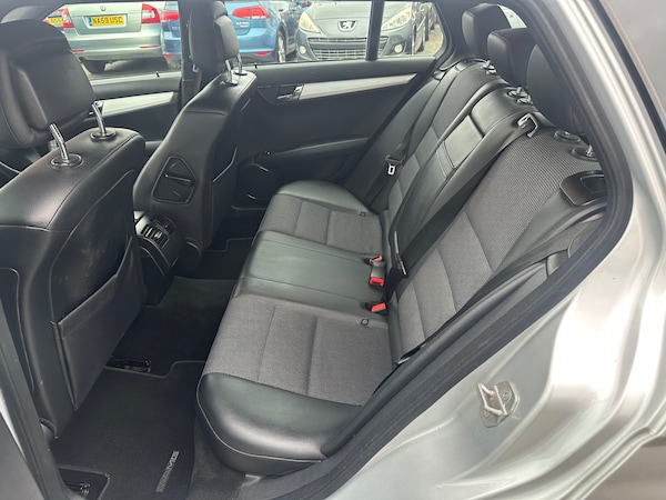 Used Mercedes-Benz C Class 2009 for sale - 76266304: Photo 13