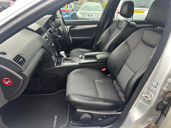 Used Mercedes-Benz C Class 2009 for sale - 76266304: Photo 14