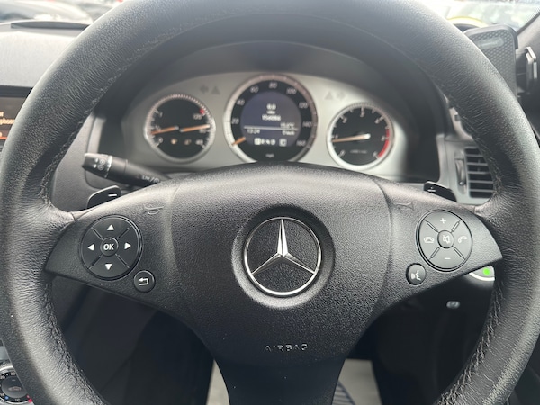 Used Mercedes-Benz C Class 2009 for sale - 76266304: Photo 17