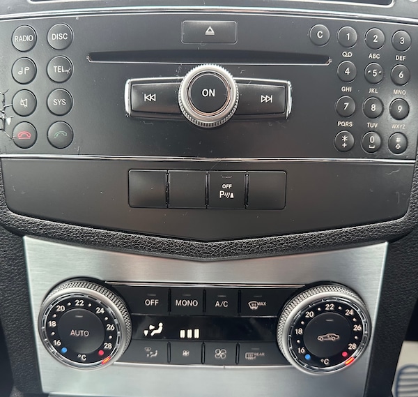 Used Mercedes-Benz C Class 2009 for sale - 76266304: Photo 20