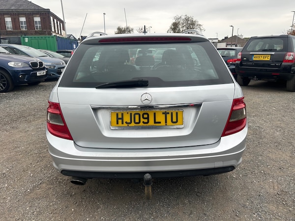 Used Mercedes-Benz C Class 2009 for sale - 76266304: Photo 6