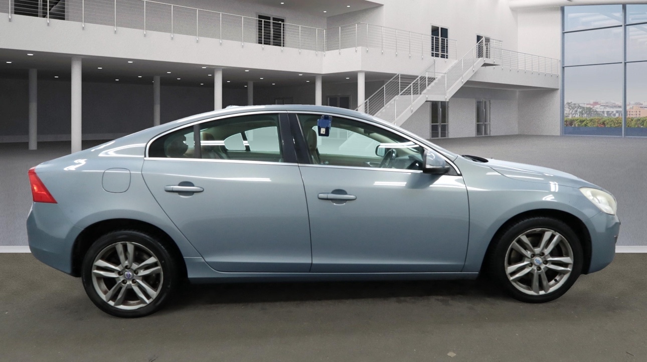 Used Volvo S60 2011 for sale - 77270799: Photo 6