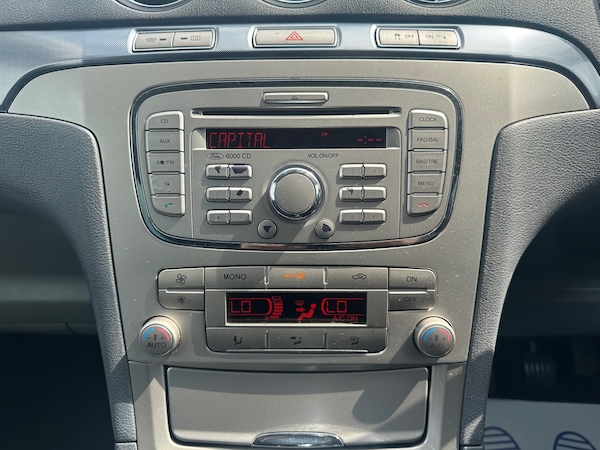 Used Ford Galaxy 2009 for sale - 75498716: Photo 19