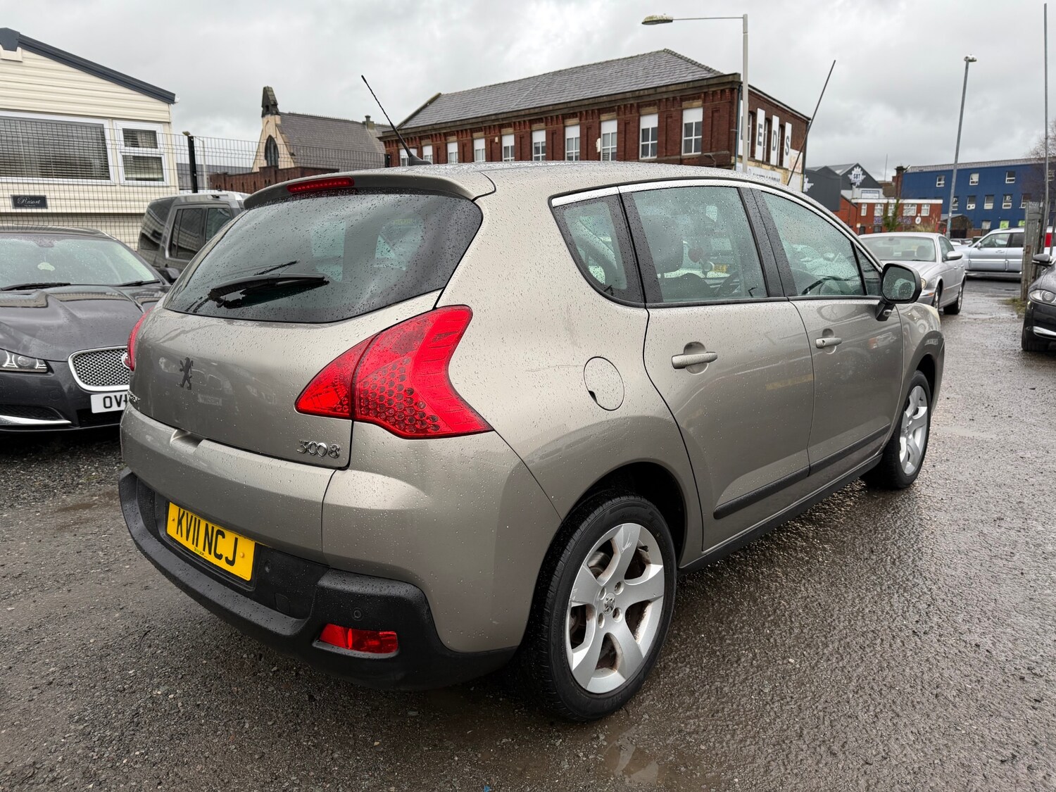Used Peugeot 3008 2011 for sale - 77848317: Photo 7