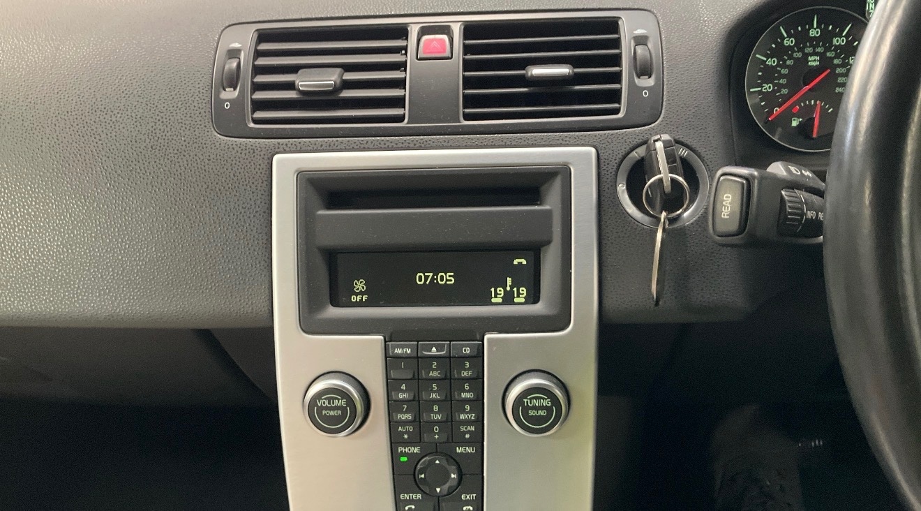 Used Volvo V50 2011 for sale - 78123726: Photo 11