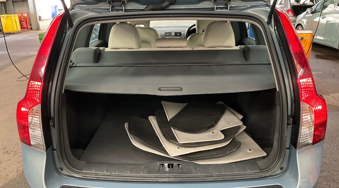 Used Volvo V50 2011 for sale - 78123726: Photo 7