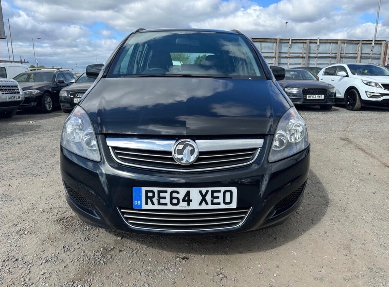 Used Vauxhall Zafira 2014 for sale - 77023503: Photo 2