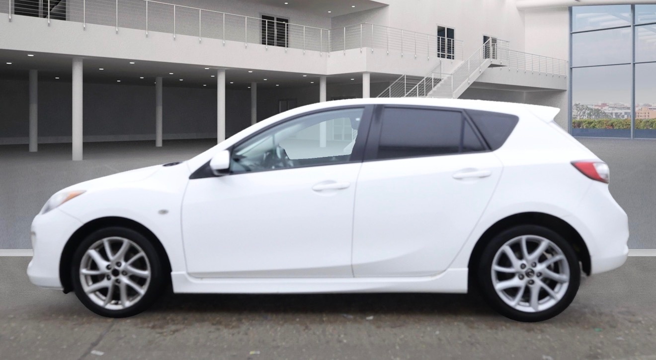 Used Mazda Mazda3 2013 for sale - 76687601: Photo 3