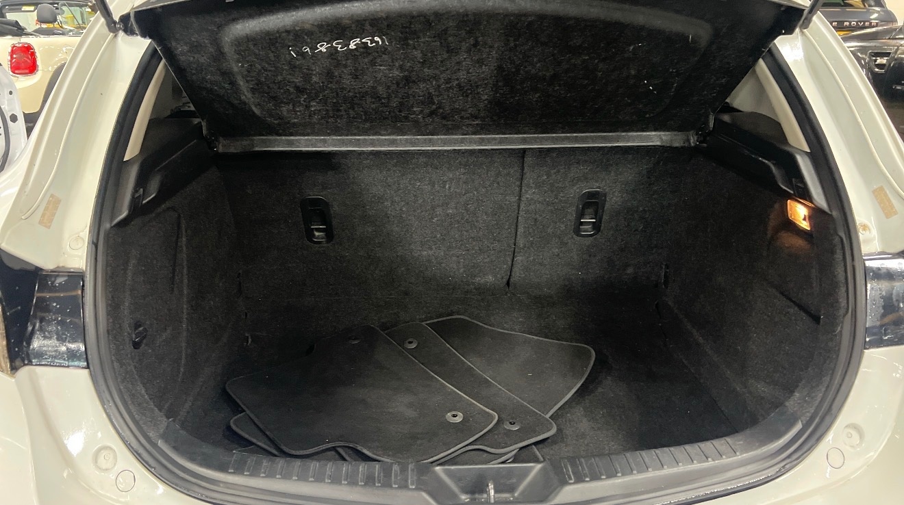 Used Mazda Mazda3 2013 for sale - 76687601: Photo 7