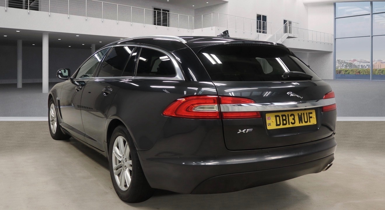 Used Jaguar XF 2013 for sale - 77704568: Photo 4