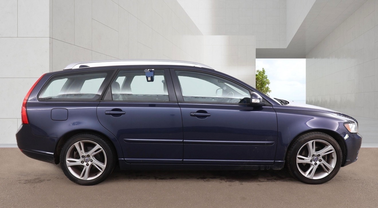 Used Volvo V50 2012 for sale - 78123706: Photo 6