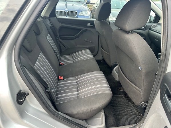 Used Ford Focus 2009 for sale - 74412909: Photo 10