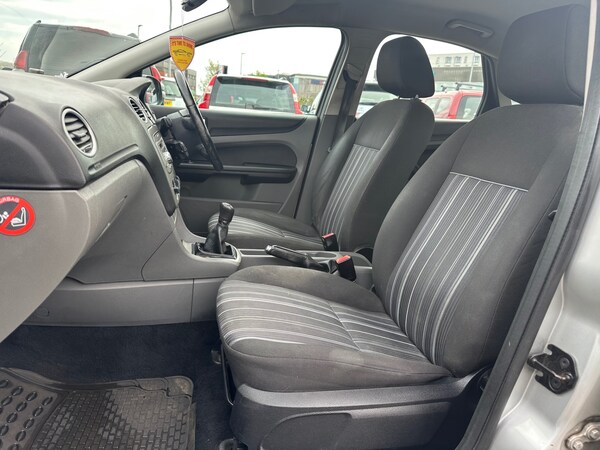 Used Ford Focus 2009 for sale - 74412909: Photo 14