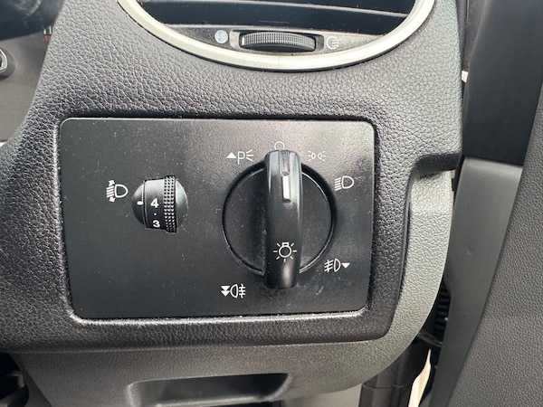 Used Ford Focus 2009 for sale - 74412909: Photo 19