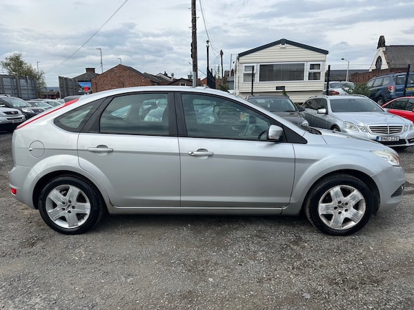 Used Ford Focus 2009 for sale - 74412909: Photo 8
