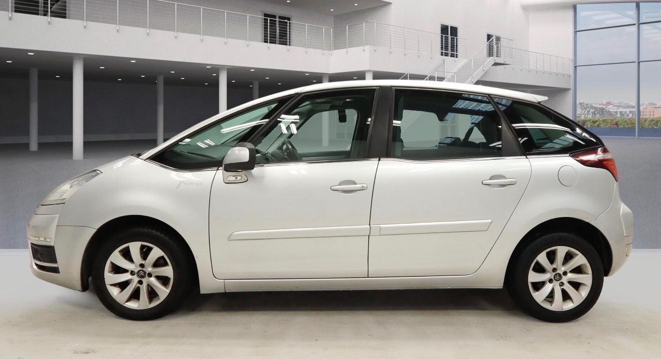 Used Citroen C4 Picasso 2011 for sale - 77851852: Photo 3