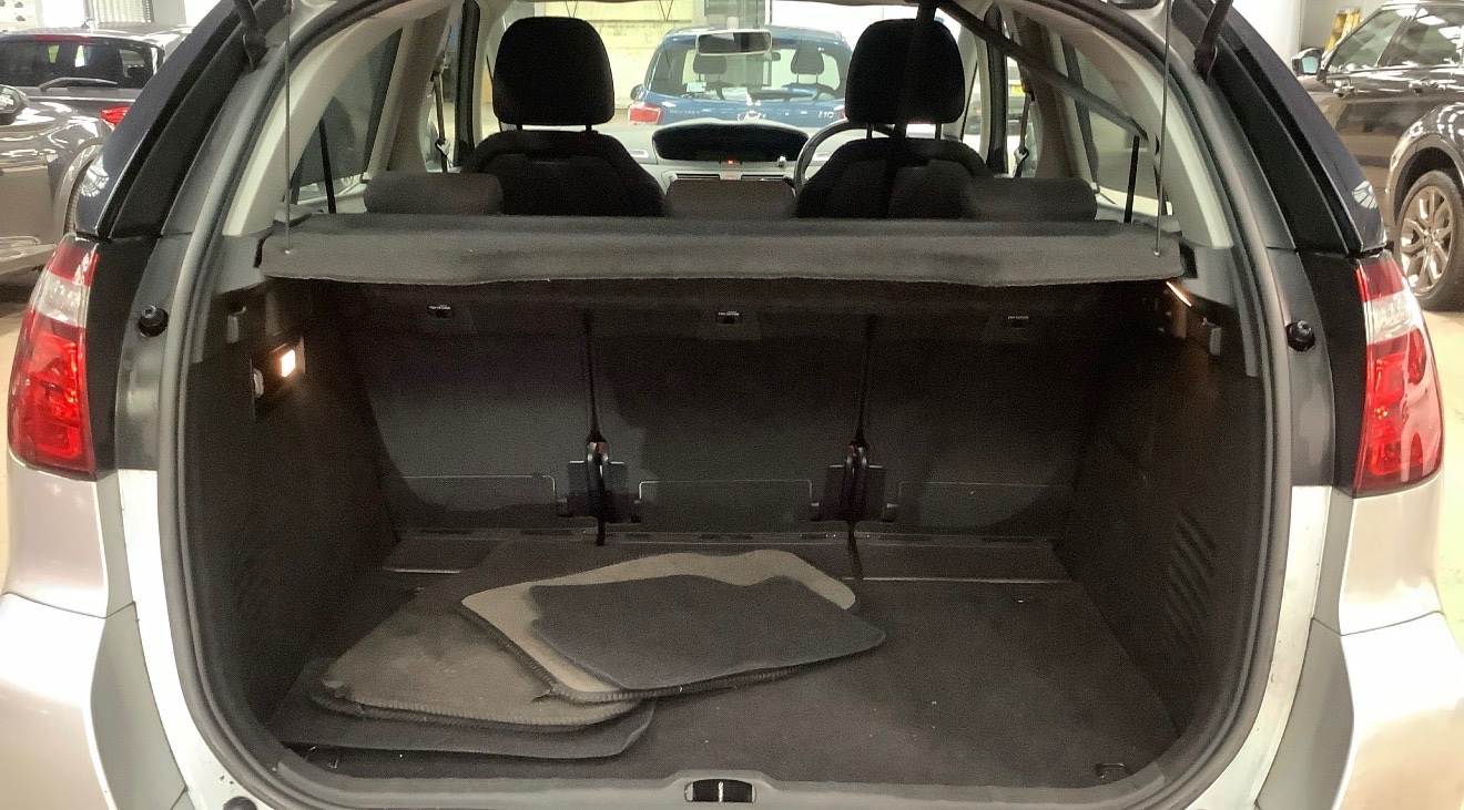 Used Citroen C4 Picasso 2011 for sale - 77851852: Photo 7