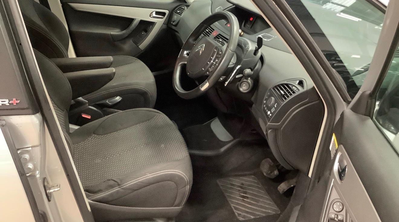 Used Citroen C4 Picasso 2011 for sale - 77851852: Photo 9