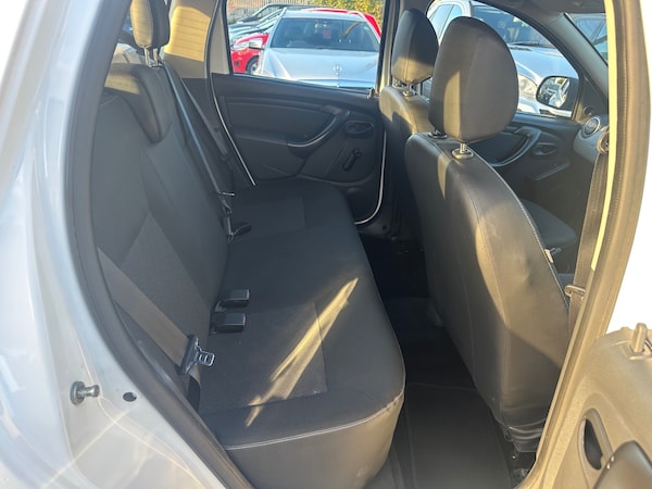 Used Dacia Duster 2014 for sale - 76118119: Photo 10