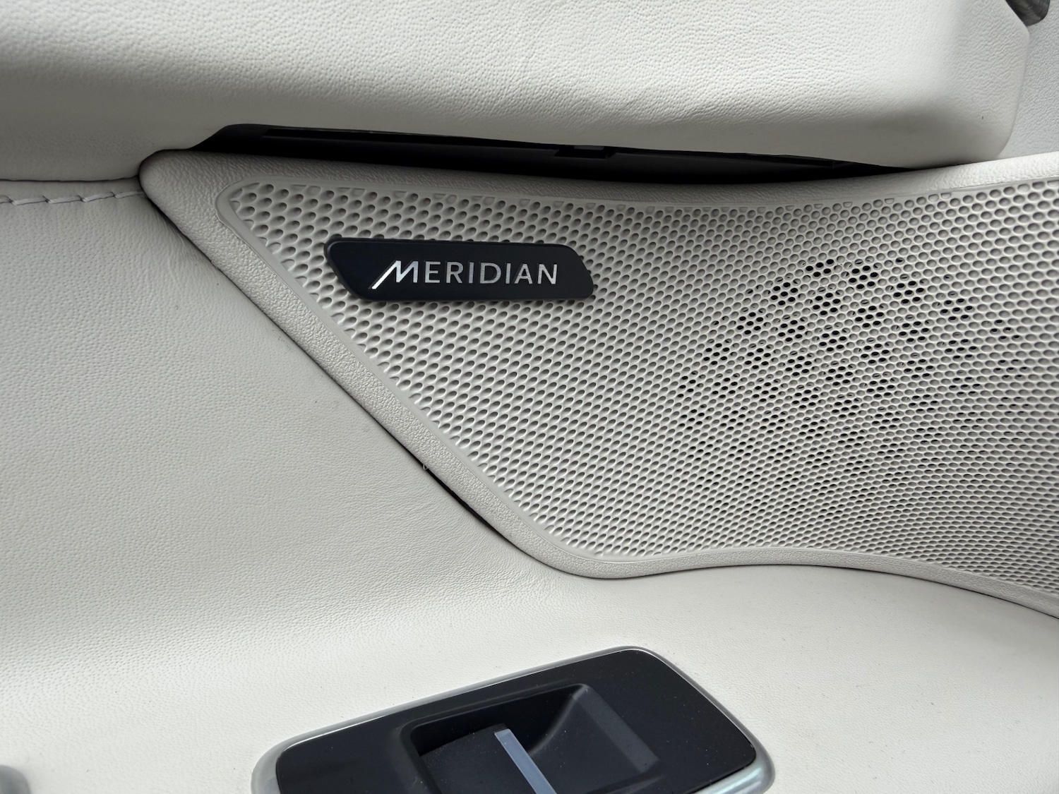 Used Jaguar XF 2018 for sale - 77259176: Photo 15