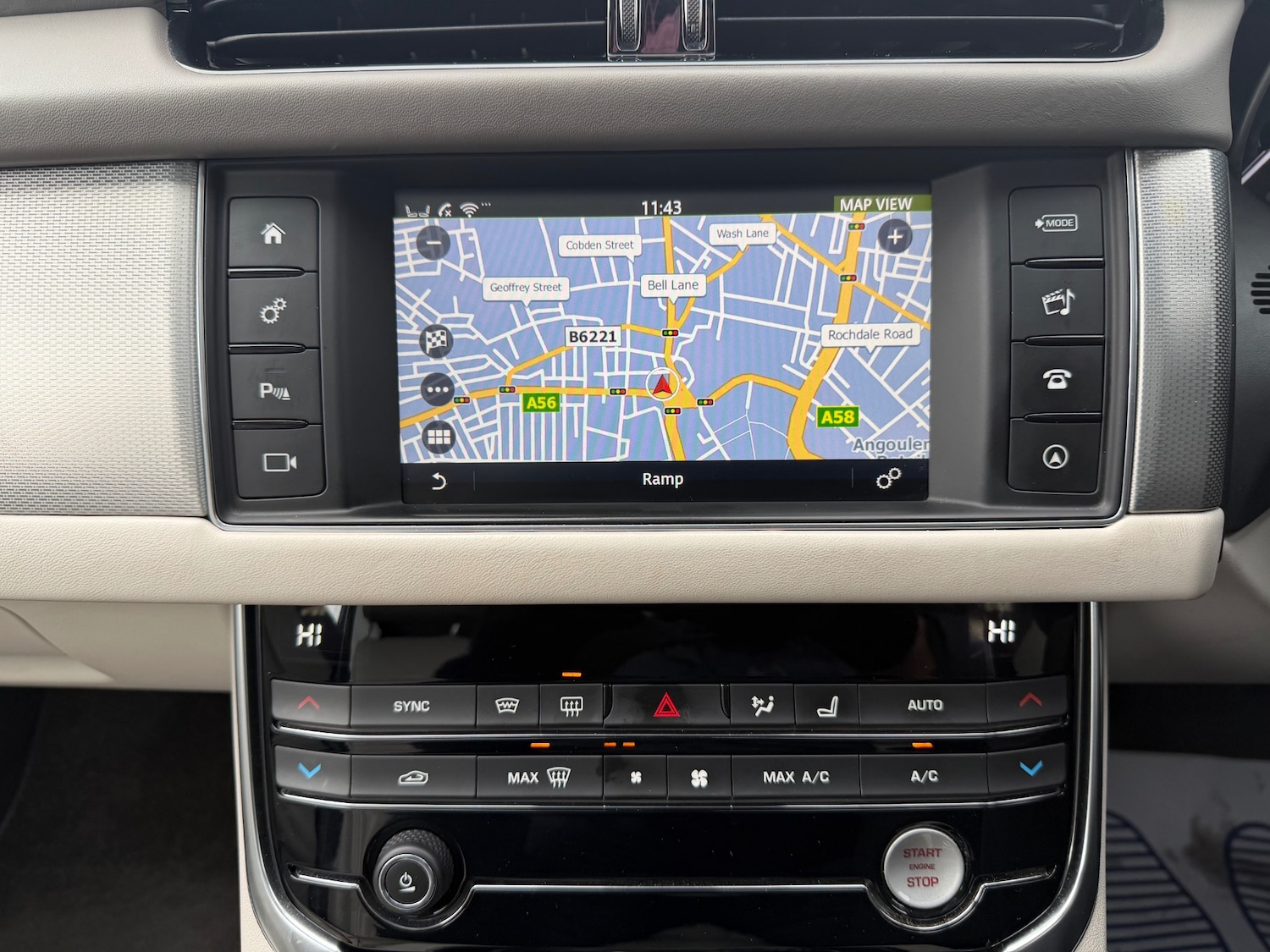 Used Jaguar XF 2018 for sale - 77259176: Photo 18