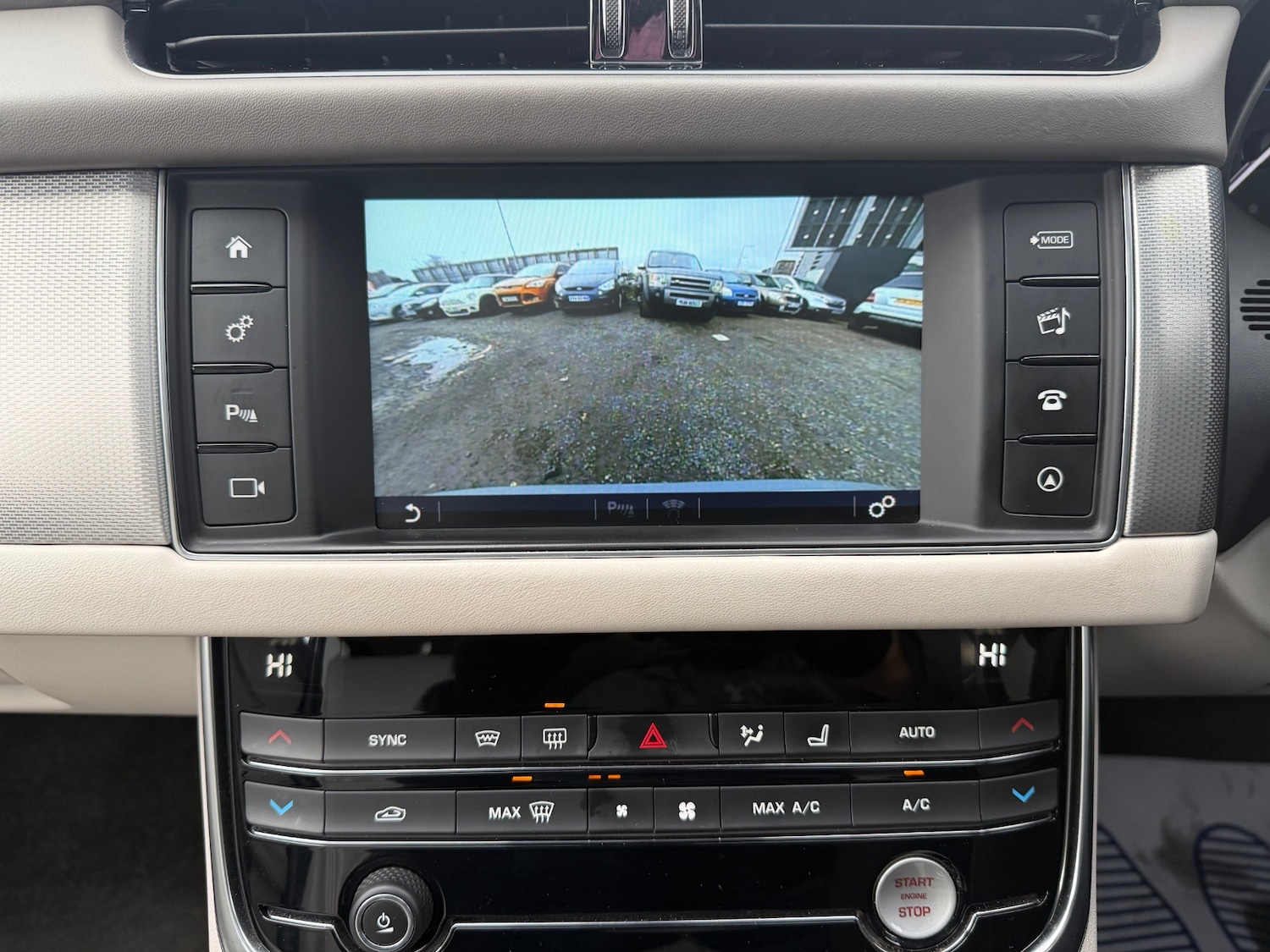 Used Jaguar XF 2018 for sale - 77259176: Photo 19