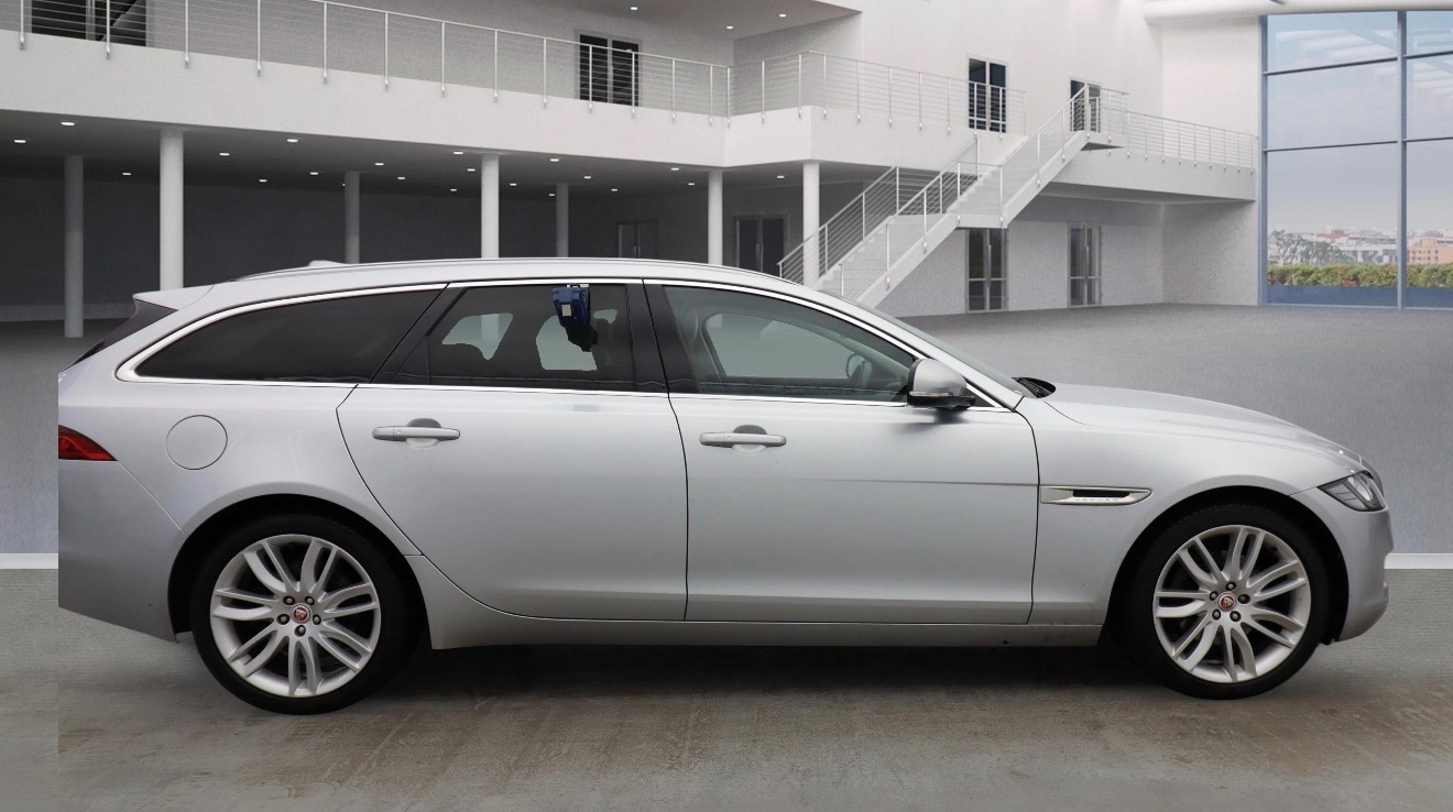 Used Jaguar XF 2018 for sale - 77259176: Photo 6