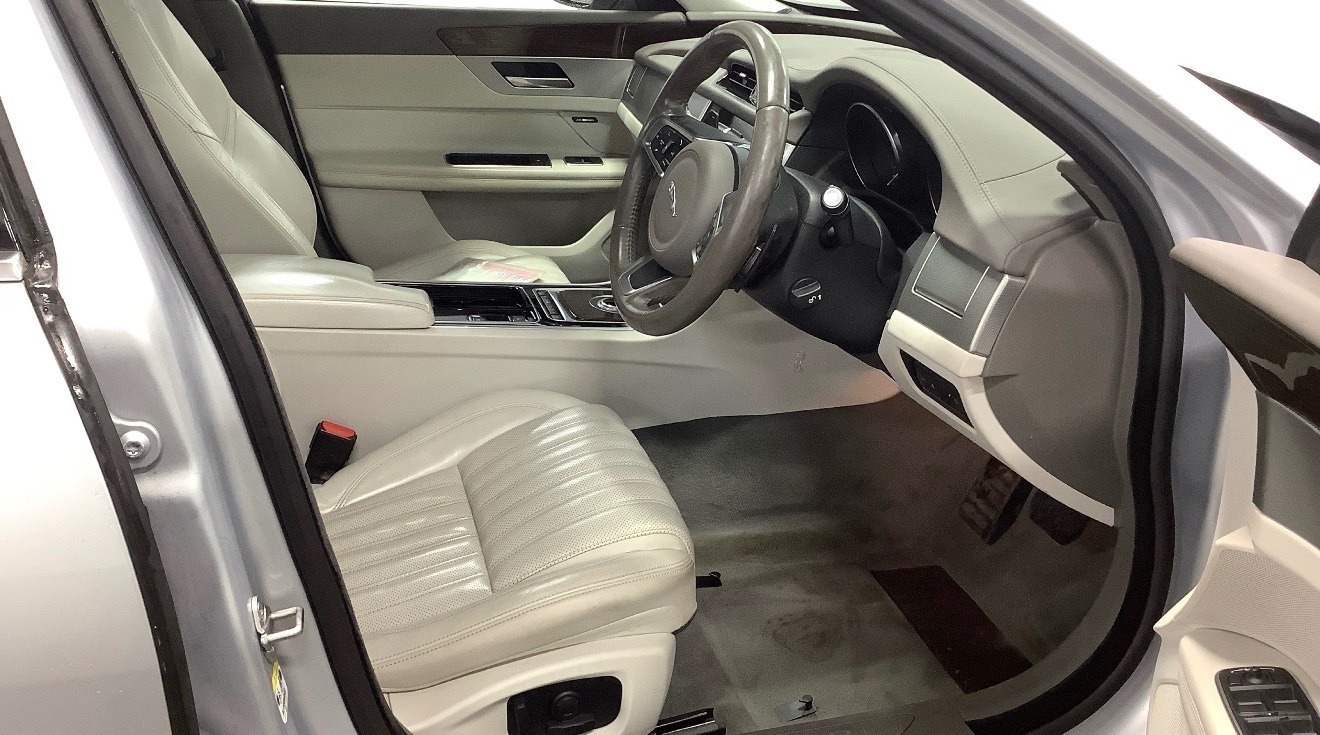 Used Jaguar XF 2018 for sale - 77259176: Photo 9